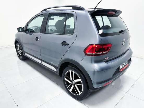 VOLKSWAGEN-FOX-1.6 MSI TOTAL FLEX XTREME 4P MANUAL VOLKSWAGEN-FOX-2017