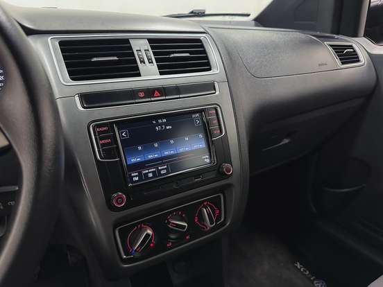 VOLKSWAGEN-FOX-1.6 MSI TOTAL FLEX XTREME 4P MANUAL VOLKSWAGEN-FOX-2017