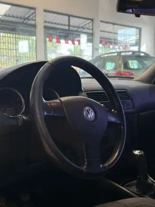 VOLKSWAGEN-GOLF-2011