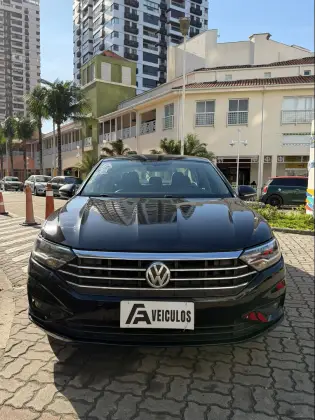 VOLKSWAGEN JETTA 1.4 250 TSI TOTAL FLEX COMFORTLINE TIPTRONIC VOLKSWAGEN JETTA 1.4 250 TSI TOTAL FLEX COMFORTLINE TIPTRONIC