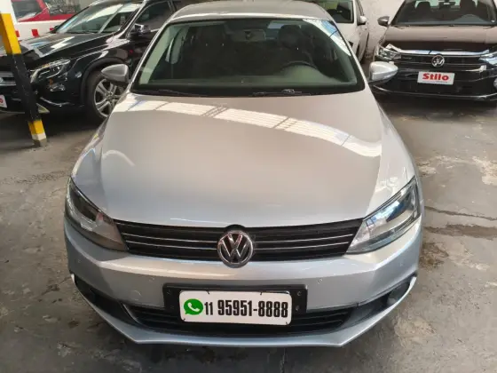VOLKSWAGEN JETTA 2.0 COMFORTLINE FLEX 4P TIPTRONIC VOLKSWAGEN JETTA 2.0 COMFORTLINE FLEX 4P TIPTRONIC