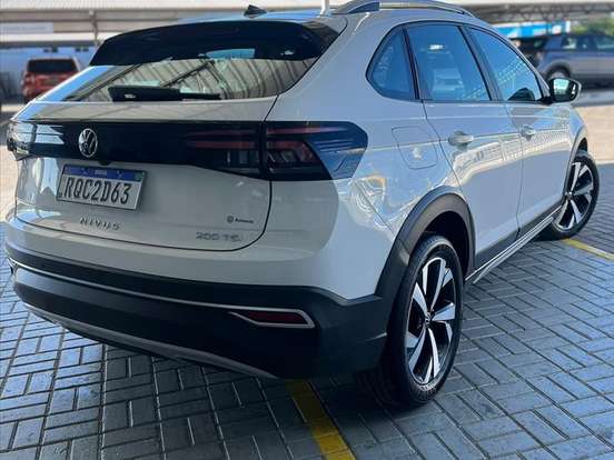 VOLKSWAGEN-NIVUS-1.0 200 TSI TOTAL FLEX HIGHLINE AUTOMÁTICO VOLKSWAGEN-NIVUS-2024