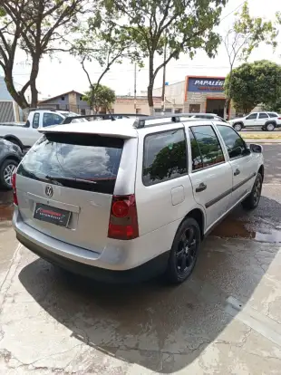VOLKSWAGEN-PARATI-2005