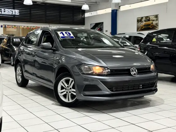VOLKSWAGEN POLO 1.6 MSI TOTAL FLEX AUTOMÁTICO VOLKSWAGEN POLO 1.6 MSI TOTAL FLEX AUTOMÁTICO