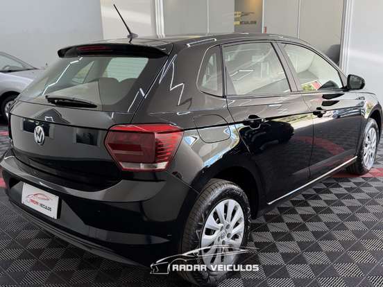 VOLKSWAGEN-POLO-2020