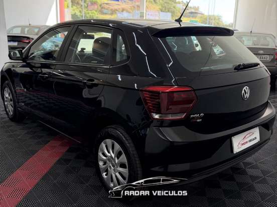 VOLKSWAGEN-POLO-2020
