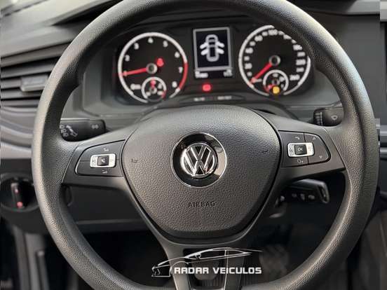 VOLKSWAGEN-POLO-2020
