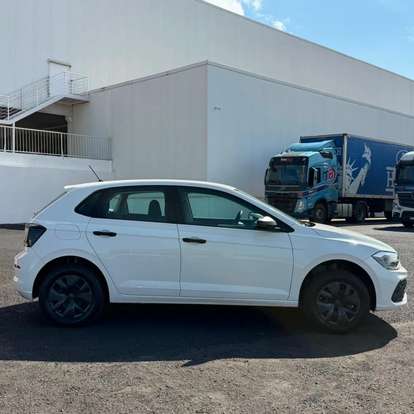 VOLKSWAGEN-POLO-2023