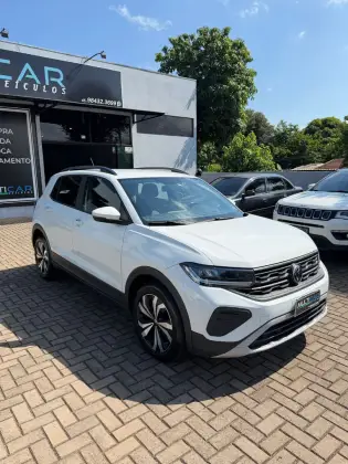VOLKSWAGEN T-CROSS 1.0 200 TSI TOTAL FLEX AUTOMÁTICO VOLKSWAGEN T-CROSS 1.0 200 TSI TOTAL FLEX AUTOMÁTICO
