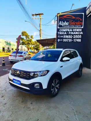 VOLKSWAGEN T-CROSS 1.0 200 TSI TOTAL FLEX COMFORTLINE AUTOMÁTICO VOLKSWAGEN T-CROSS 1.0 200 TSI TOTAL FLEX COMFORTLINE AUTOMÁTICO