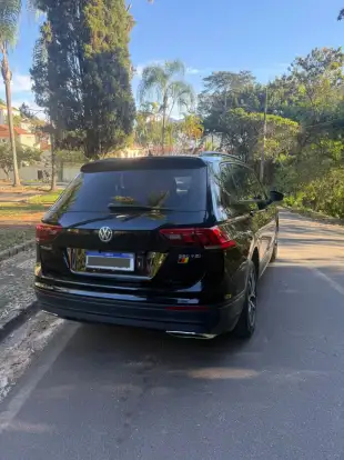 VOLKSWAGEN-TIGUAN-2018