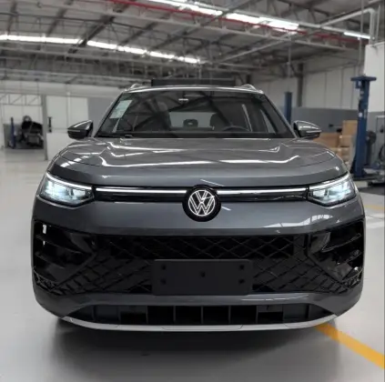 VOLKSWAGEN TIGUAN 2.0 350 TSI GASOLINA R-LINE 4MOTION AUTOMÁTICO VOLKSWAGEN TIGUAN 2.0 350 TSI GASOLINA R-LINE 4MOTION AUTOMÁTICO