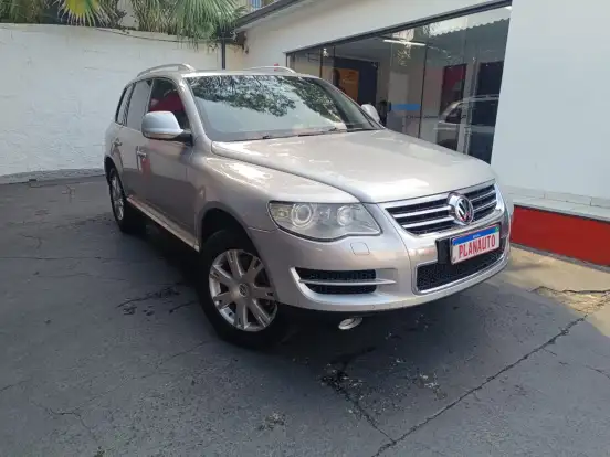 VOLKSWAGEN-TOUAREG-2010