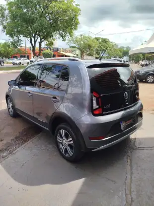 VOLKSWAGEN-UP-2017