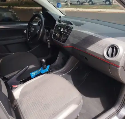 VOLKSWAGEN-UP-2017