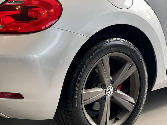 VOLKSWAGEN-FUSCA-2.0 TSI 16V GASOLINA 2P AUTOMÁTICO VOLKSWAGEN-FUSCA-2012