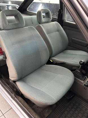 VOLKSWAGEN-GOL-1994