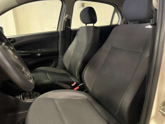 VOLKSWAGEN-GOL-2021
