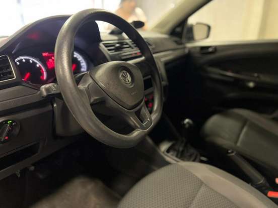 VOLKSWAGEN-GOL-2021