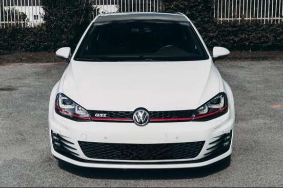 VOLKSWAGEN-GOLF-2014