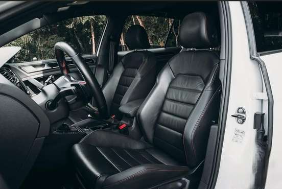 VOLKSWAGEN-GOLF-2014