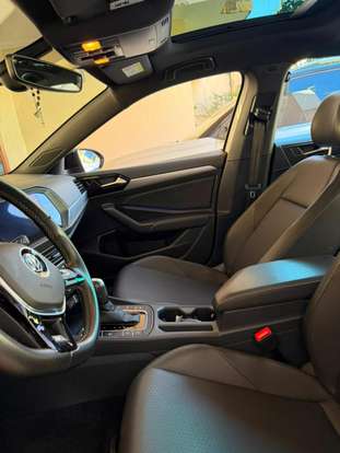 VOLKSWAGEN-JETTA-2020