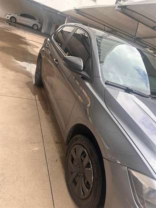VOLKSWAGEN-POLO-2023