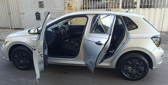 VOLKSWAGEN-POLO-2024