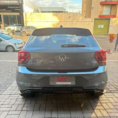 VOLKSWAGEN-POLO-2020