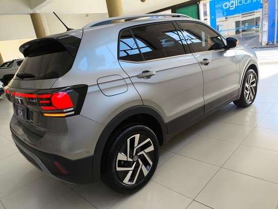 VOLKSWAGEN-T-CROSS-2025