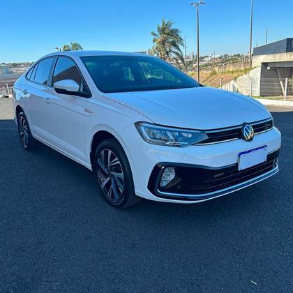 VOLKSWAGEN VIRTUS 1.0 200 TSI HIGHLINE AUTOMÁTICO