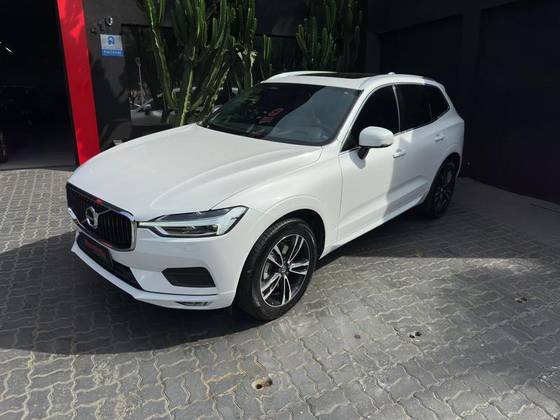 VOLVO XC60 2.0 T5 GASOLINA MOMENTUM AWD GEARTRONIC