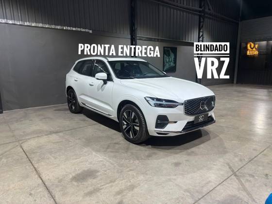 VOLVO XC60 2.0 T8 PHEV PLUS AWD GEARTRONIC