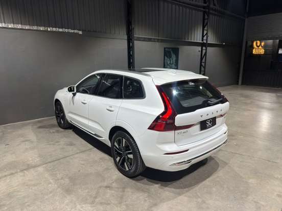 VOLVO-XC60-2.0 T8 PHEV PLUS AWD GEARTRONIC VOLVO-XC60-2025