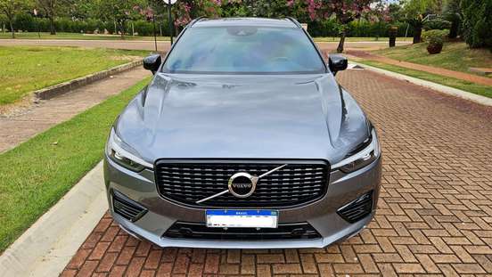 VOLVO-XC60-2021