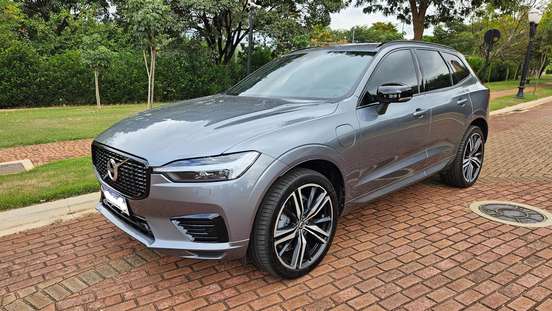 VOLVO-XC60-2021