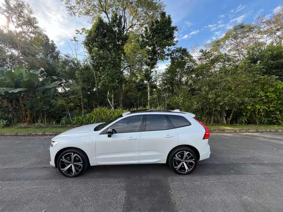 VOLVO-XC60-2.0 T8 RECHARGE ULTIMATE DARK AWD GEARTRONIC VOLVO-XC60-2022