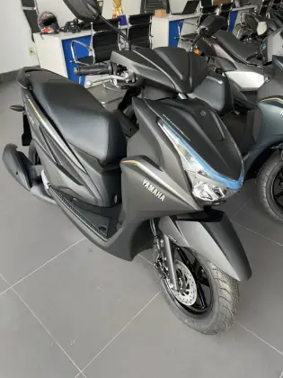 YAMAHA FLUO 125 HYBRID CONNECTED ABS YAMAHA FLUO 125 HYBRID CONNECTED ABS