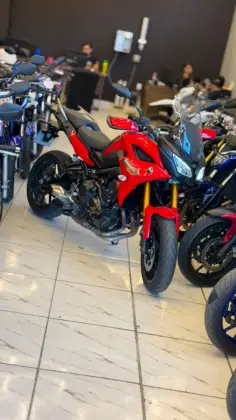 YAMAHA MT-09 TRACER YAMAHA MT-09 TRACER