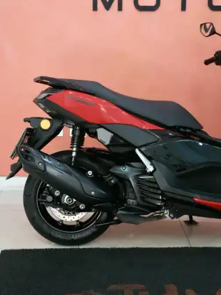 YAMAHA-NMAX CONNECTED 160 ABS-2025