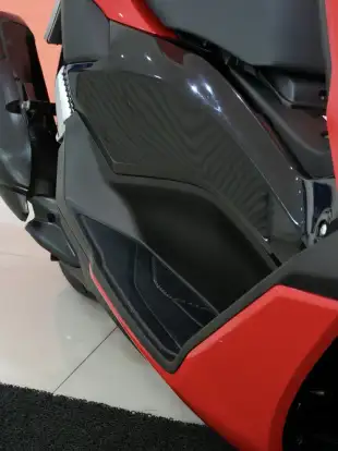 YAMAHA-NMAX CONNECTED 160 ABS-2025