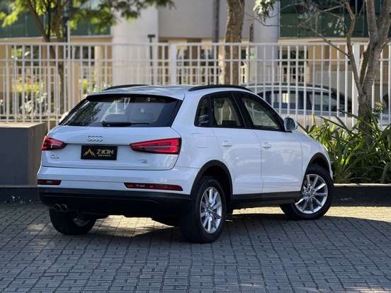 AUDI-Q3-2016