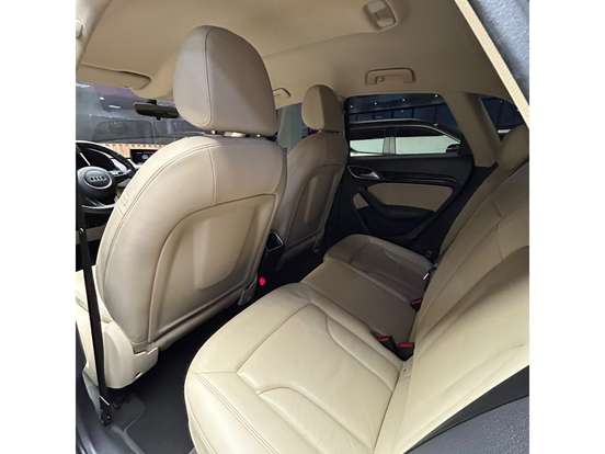AUDI-Q3-2018