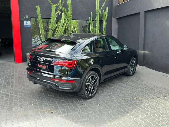 AUDI-Q5-2.0 45 TFSI GASOLINA SPORTBACK S LINE BLACK QUATTRO S TRONIC AUDI-Q5-2021