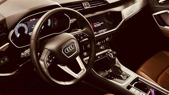AUDI-Q3-1.4 35 TFSI GASOLINA PRESTIGE PLUS S TRONIC AUDI-Q3-2021