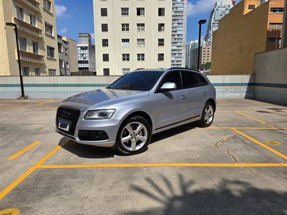 AUDI Q5 3.0 TFSI AMBITION V6 24V GASOLINA 4P AUTOMÁTICO