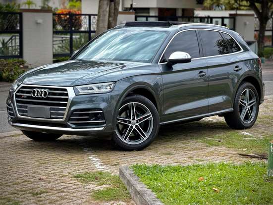 AUDI-SQ5-2018
