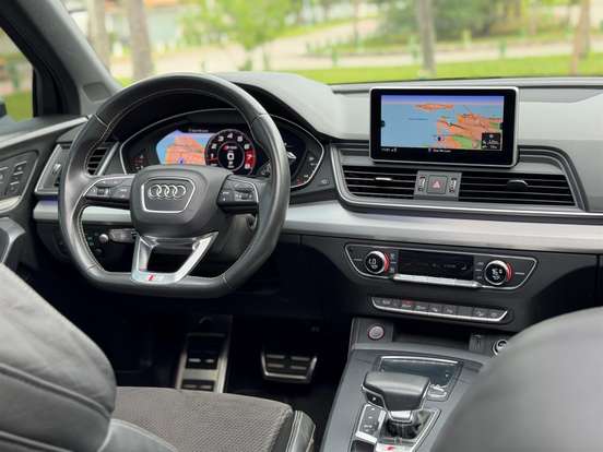 AUDI-SQ5-2018
