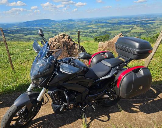 BAJAJ DOMINAR 400 