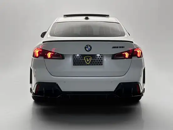 BMW-220i-2025